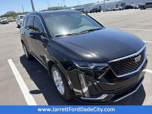 Used 2023 Cadillac XT6 Luxury image 1