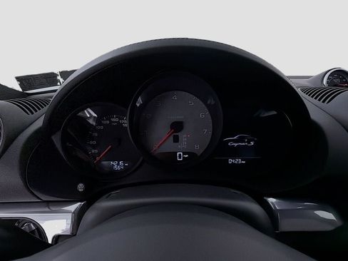 Certified 2024 Porsche 718 Cayman S RWD image 18