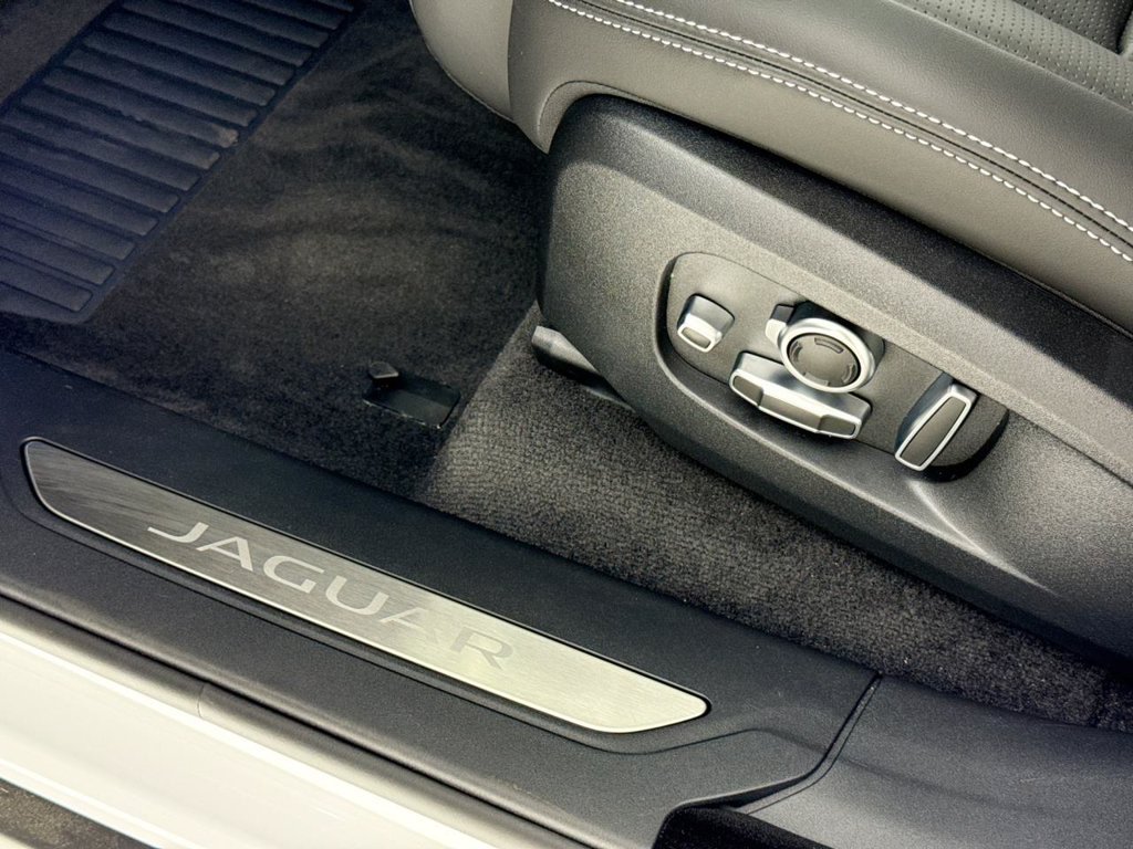 New 2026 Jaguar F-PACE R-Dynamic S AWD/4WD image 18