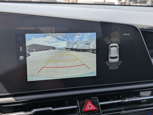 Certified 2026 Kia Niro FWD image 20
