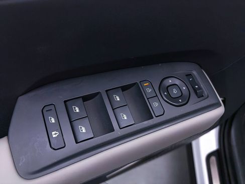 Used 2026 Kia EV9 Land AWD/4WD image 19