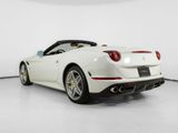 Used 2017 Ferrari California T image 4
