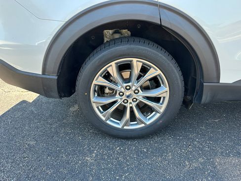 Used 2020 Ford Explorer Limited image 5