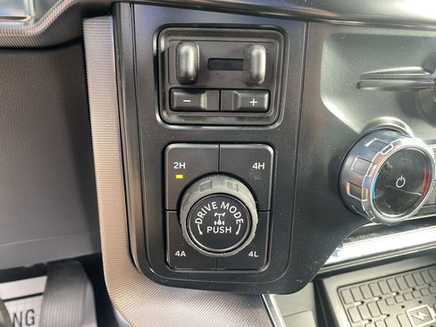 New 2025 Ford F150 Platinum image 24