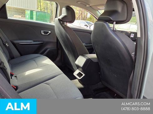 Used 2025 Kia K4 LXS image 12