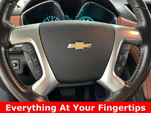 Used 2017 Chevrolet Traverse LT w/ Style and Technology Package AWD/4WD image 3