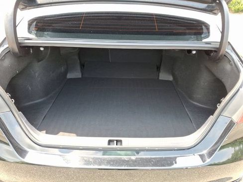 Used 2020 Toyota Camry SE FWD image 27