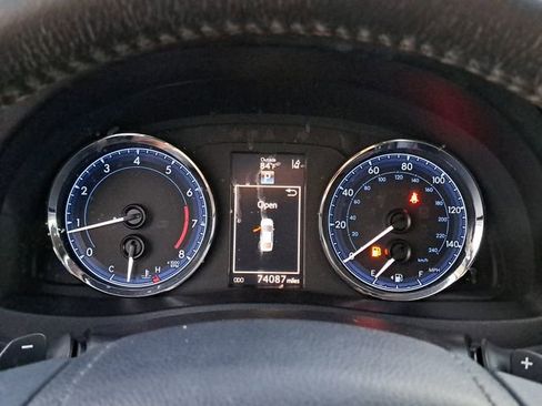 Used 2017 Toyota Corolla SE image 26