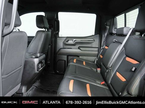 Used 2024 GMC Sierra 1500 AT4 w/ AT4 Premium Package AWD/4WD image 18