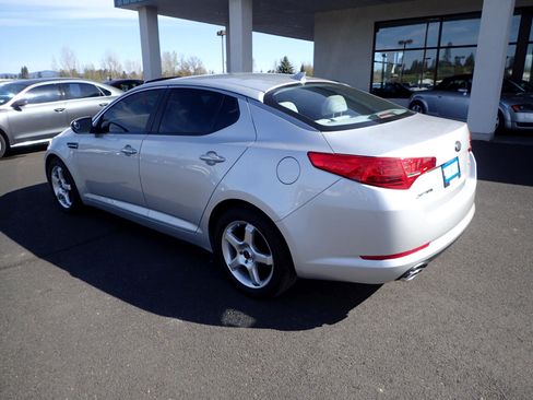 Used 2013 Kia Optima LX image 3