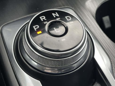 Used 2020 Ford Escape SE Sport image 22