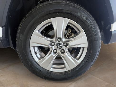 Used 2023 Toyota RAV4 XLE w/ Convenience Package FWD image 22