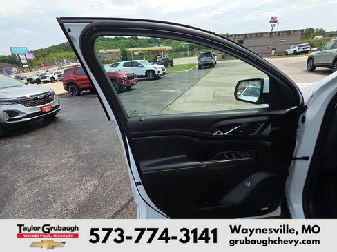 Used 2023 GMC Acadia Denali FWD image 12