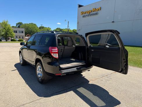 Used 2012 Toyota RAV4 4WD w/ Value Pkg image 8