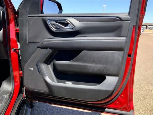 Used 2024 GMC Yukon AT4 w/ Technology Package AWD/4WD image 23