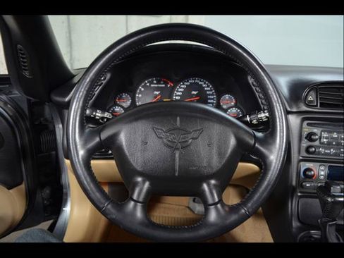 Used 2003 Chevrolet Corvette Convertible w/ Preferred Equipment Group1 image 15