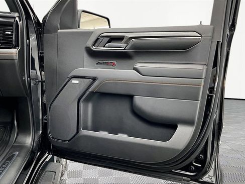 Used 2024 GMC Sierra 1500 AT4 w/ Technology Package image 25