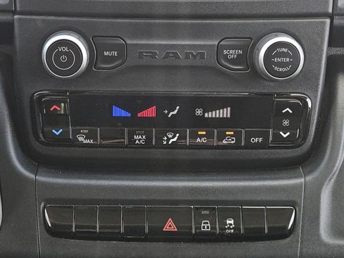 Used 2023 RAM ProMaster 2500 FWD image 8