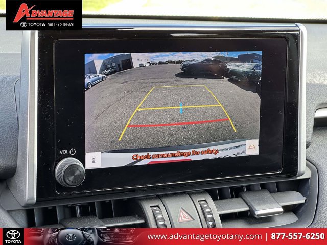 Used 2023 Toyota RAV4 XLE Premium AWD/4WD image 31