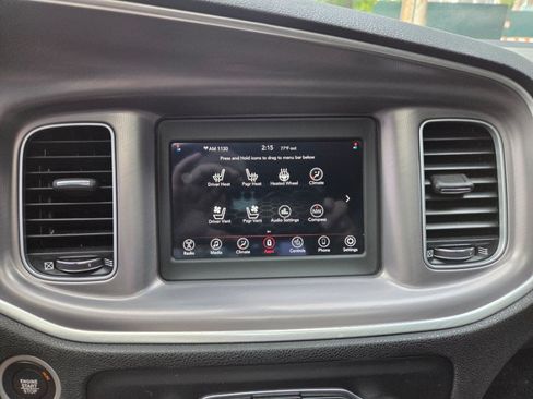 Used 2022 Dodge Charger SXT w/ Leather Interior Group RWD image 13