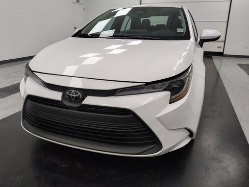Used 2023 Toyota Corolla LE FWD image 15