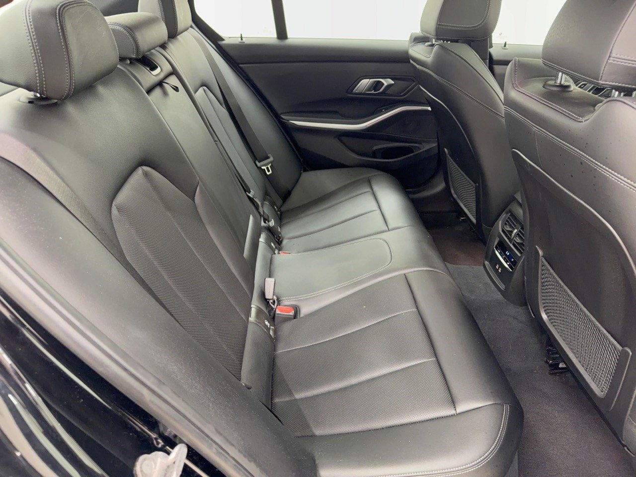 Used 2023 BMW 330i Sedan RWD image 29