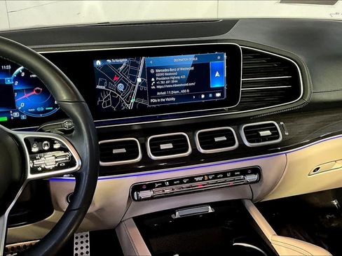 Used 2023 Mercedes-Benz GLS 580 4MATIC image 7