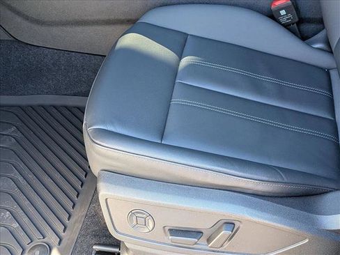 New 2025 Audi Q5 Premium image 4