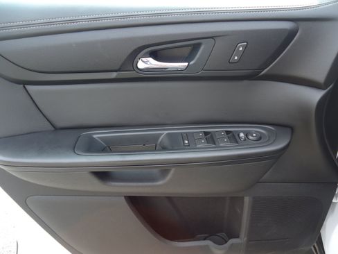 Used 2016 GMC Acadia SLE AWD/4WD image 19