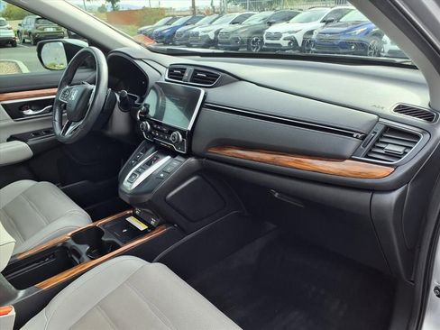 Used 2022 Honda CR-V Touring image 18