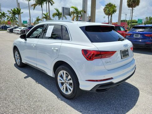 Certified 2025 Audi Q3 2.0T Premium w/ Convenience Package AWD/4WD image 3