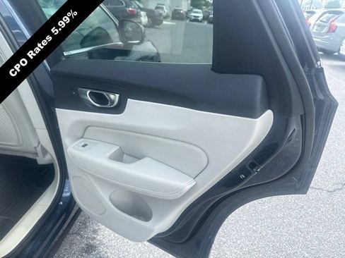 Used 2023 Volvo XC60 B5 Core w/ Climate Package AWD/4WD image 10