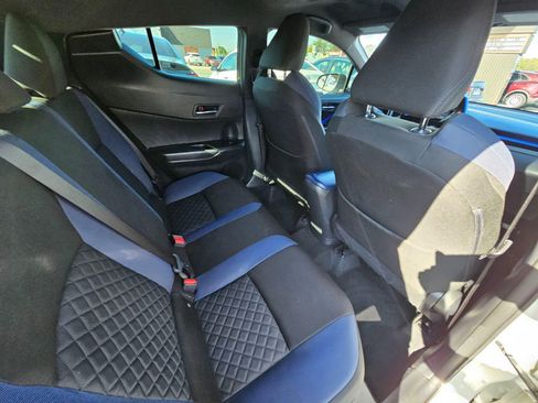 Used 2020 Toyota C-HR XLE image 15