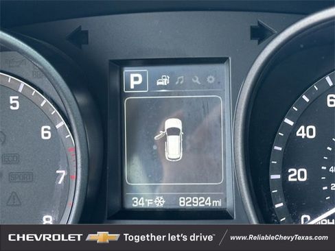 Used 2017 Hyundai Santa Fe Sport image 16