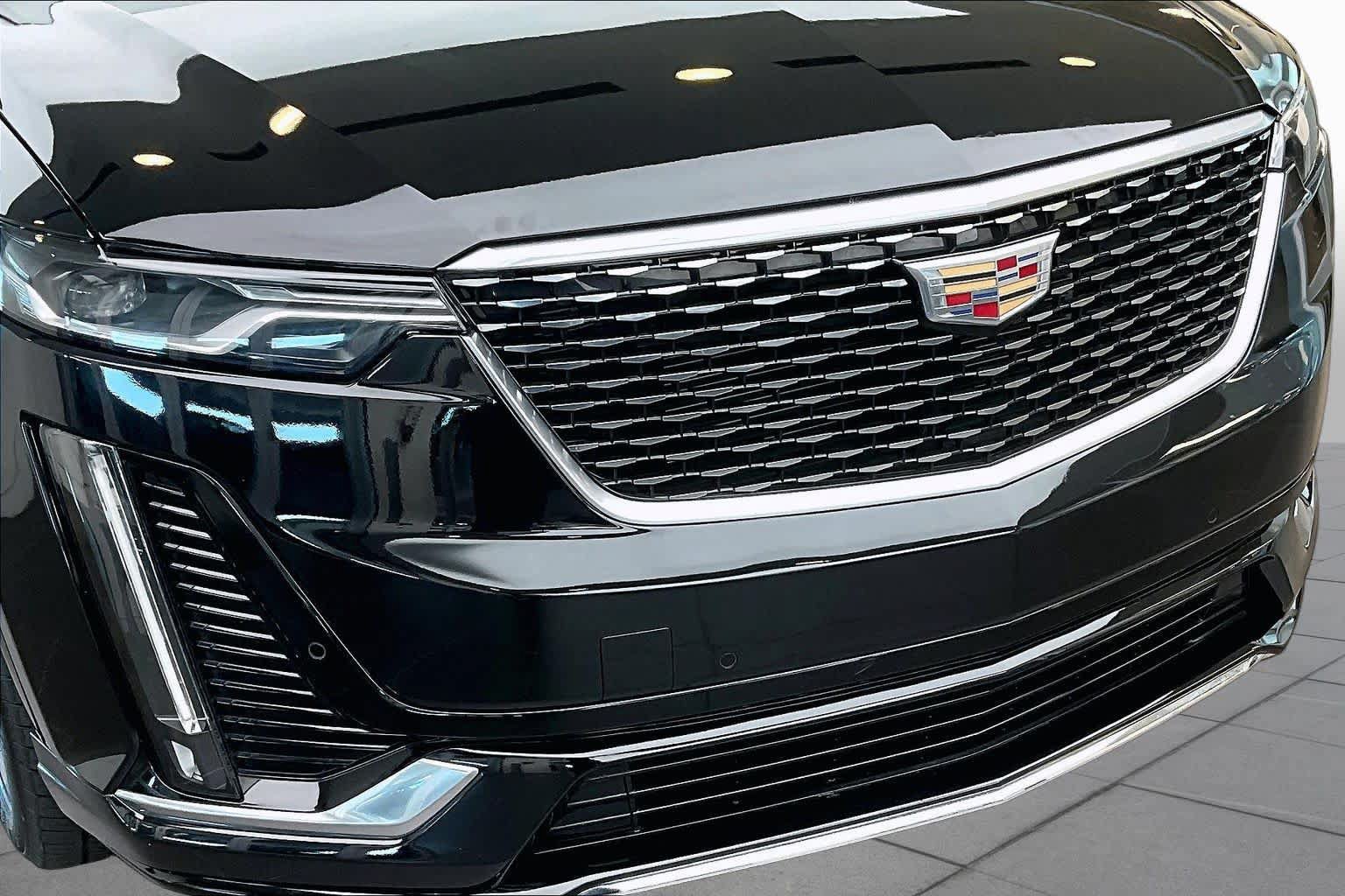 Used 2024 Cadillac XT6 Premium Luxury FWD image 32