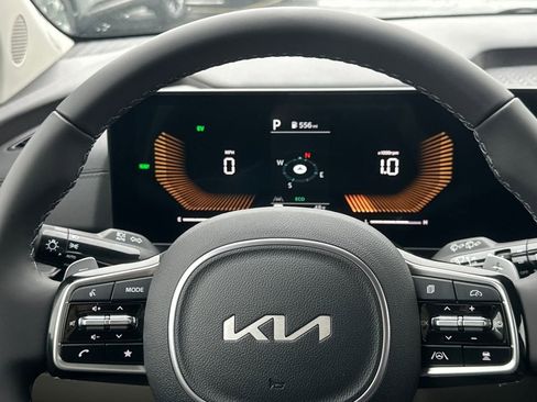 New 2026 Kia Carnival EX image 22