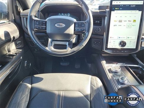 Certified 2022 Ford Expedition Platinum image 9