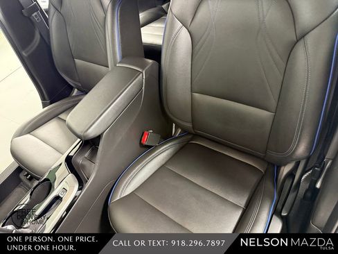 Used 2025 Buick Envista Sport Touring w/ Convenience II Package FWD image 22