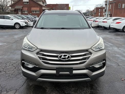 Used 2017 Hyundai Santa Fe Sport image 2