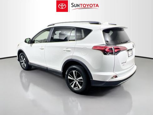 Used 2018 Toyota RAV4 XLE FWD image 6