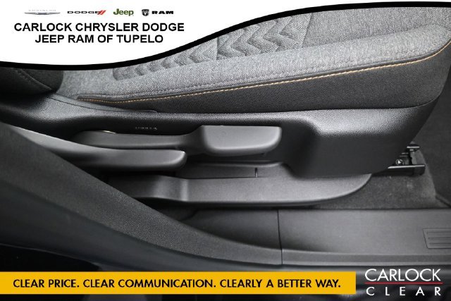 Used 2024 Chevrolet Equinox LT FWD image 39