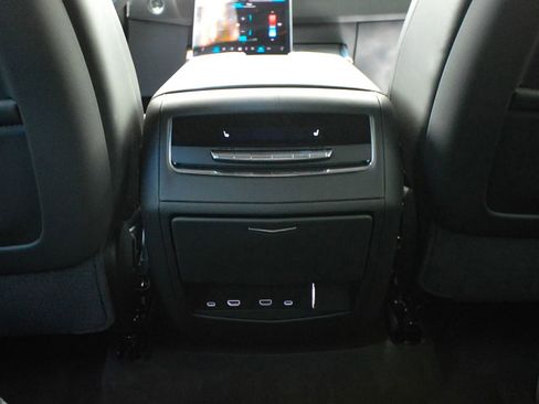 Used 2026 Cadillac Escalade Platinum Sport w/ LPO, ONYX Package AWD/4WD image 73
