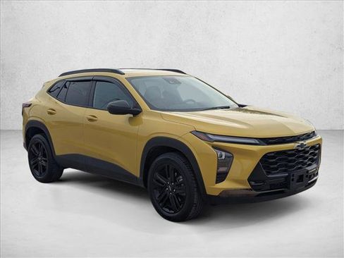 Certified 2024 Chevrolet Trax ACTIV w/ Sunroof Package image 3