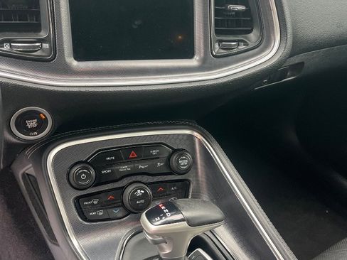 Used 2018 Dodge Challenger GT w/ Driver Convenience Group AWD/4WD image 10