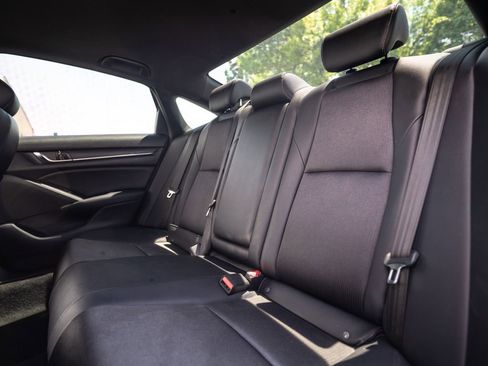 Used 2020 Honda Accord Sport image 36