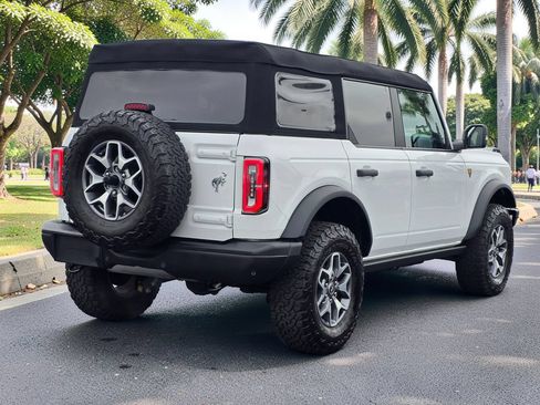 Used 2023 Ford Bronco Badlands AWD/4WD image 5