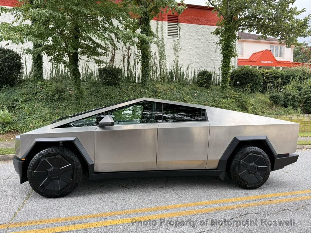 Used 2024 Tesla Cybertruck Cyberbeast AWD/4WD image 3