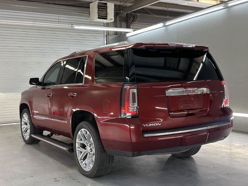 Used 2019 GMC Yukon Denali w/ Denali Ultimate Package RWD image 8