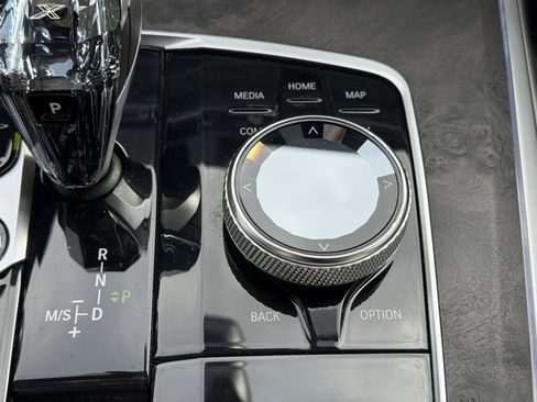 Used 2021 BMW X5 xDrive40i w/ Executive Package image 23