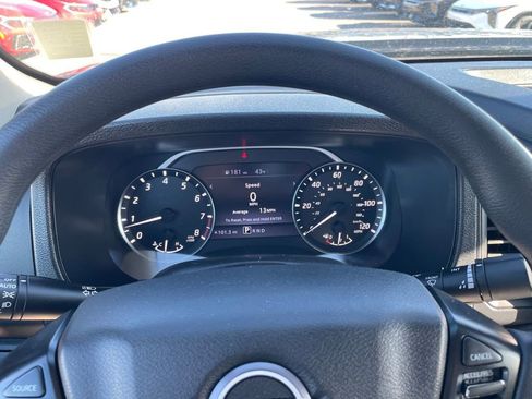 Used 2023 Nissan Frontier S image 15